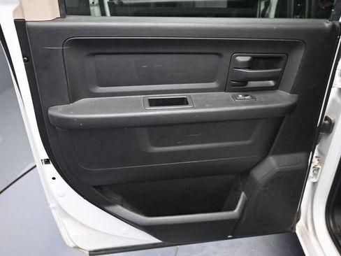 Used 2020 RAM 1500 Tradesman w/ Chrome Appearance Group image 15