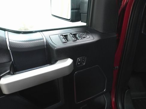 Used 2018 Ford F150 Lariat w/ Equipment Group 502A Luxury image 22