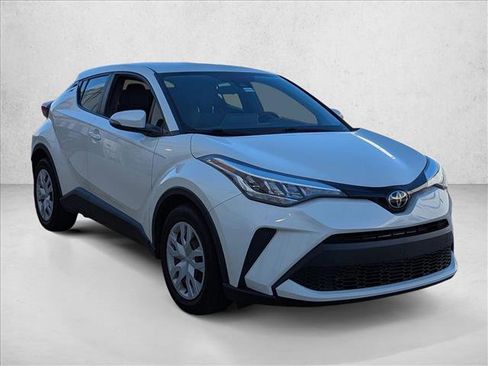 Used 2021 Toyota C-HR LE image 3