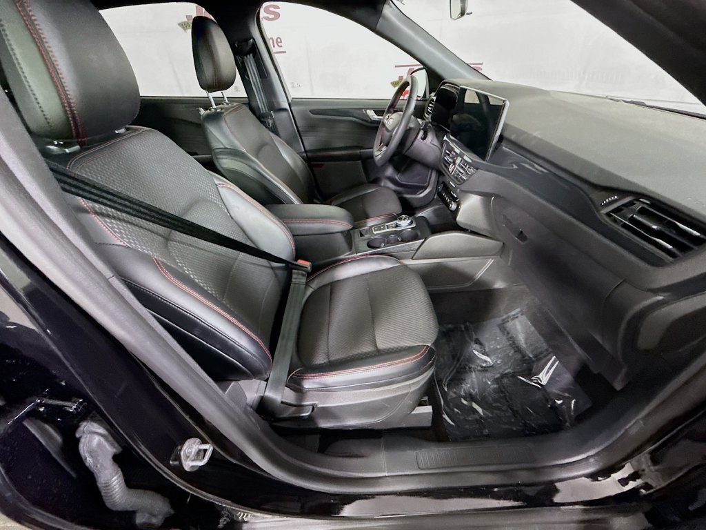 Used 2023 Ford Escape ST-Line w/ Tech Pack #1 FWD image 29