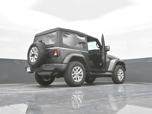 Used 2023 Jeep Wrangler Sport AWD/4WD image 47