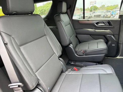 New 2026 GMC Yukon Denali w/ Denali Reserve Package AWD/4WD image 22