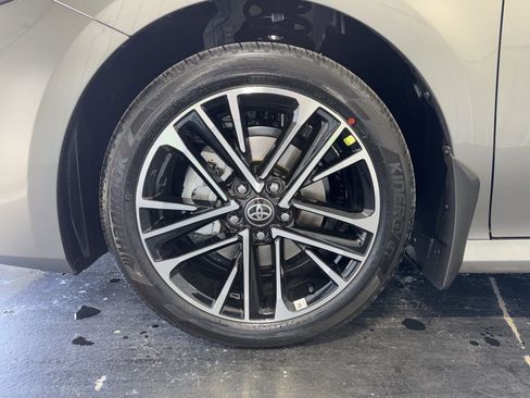 New 2026 Toyota Camry XLE w/ Premium Plus Package AWD/4WD image 6