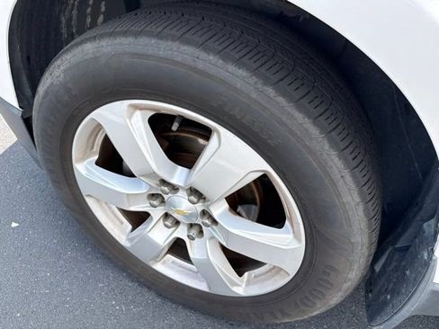 Used 2016 Chevrolet Traverse LT w/ Traveler's Package FWD image 12
