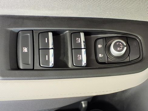 Used 2026 Subaru Forester Premium AWD/4WD image 15