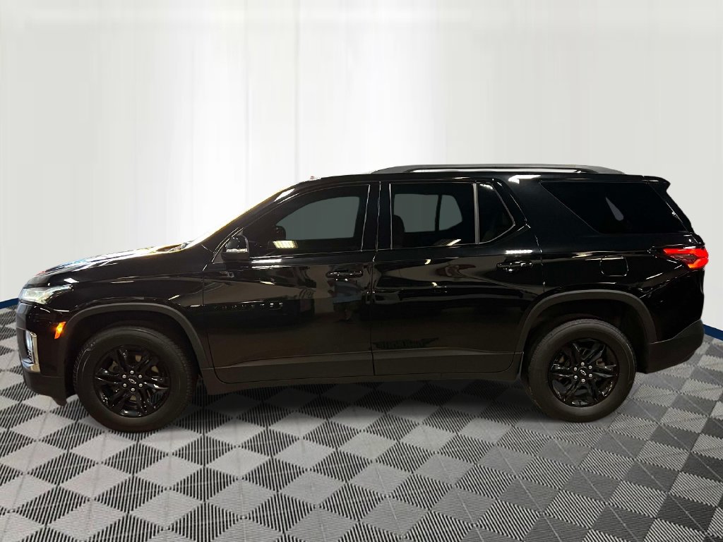 Used 2023 Chevrolet Traverse LS w/ Midnight/Sport Edition FWD image 2