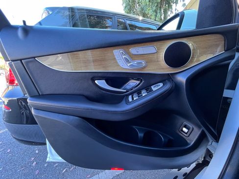 Used 2018 Mercedes-Benz GLC 300 image 20