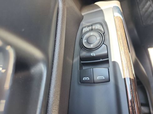 New 2026 GMC Sierra 2500 SLE AWD/4WD image 17