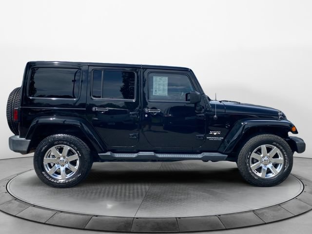 Used 2016 Jeep Wrangler Unlimited Sahara w/ Max Tow Package AWD/4WD image 6