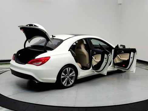 Used 2015 Mercedes-Benz CLA 250 image 11