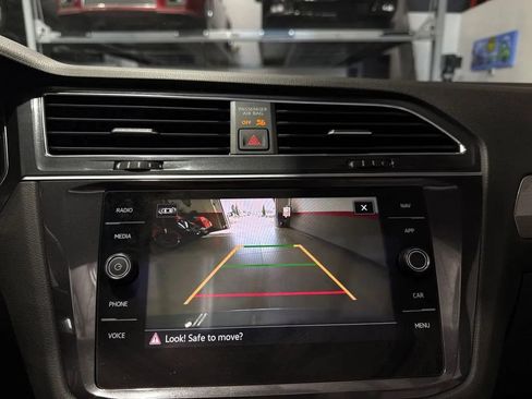 Used 2021 Volkswagen Tiguan SEL AWD/4WD image 99