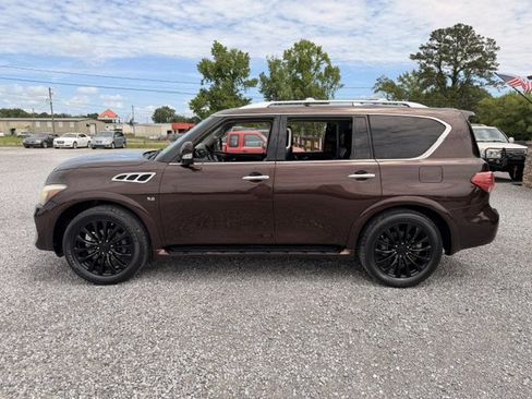 Used 2017 INFINITI QX80 4WD w/ Driver Assistance Package image 3