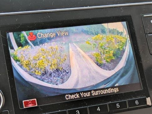 Used 2016 Honda Pilot LX image 6