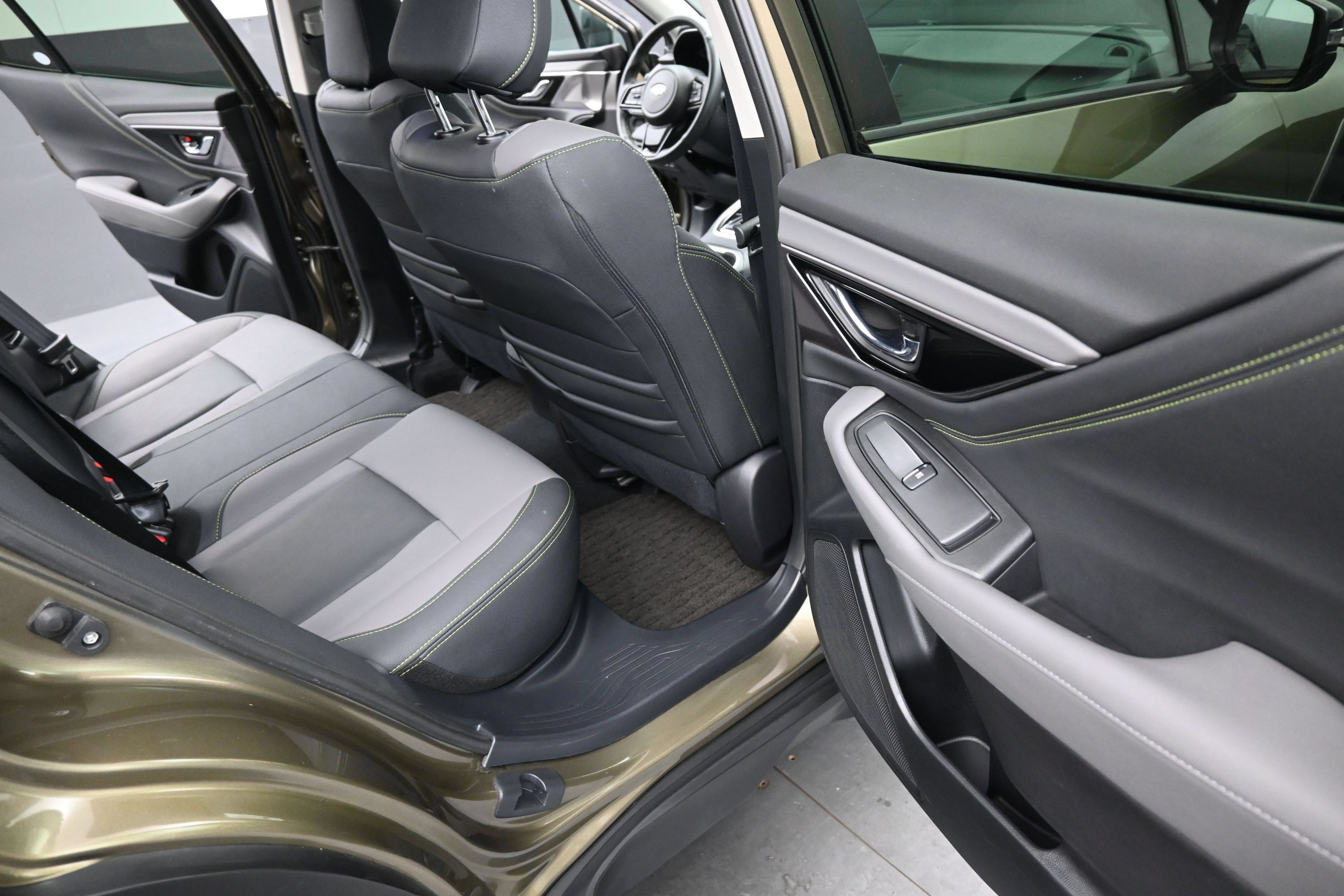 Used 2025 Subaru Outback Onyx Edition AWD/4WD image 21