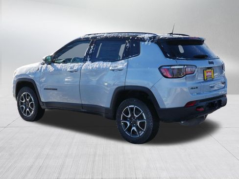 New 2026 Jeep Compass Trailhawk w/ Trailer Tow Group AWD/4WD image 5