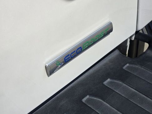 Used 2019 Ford F150 Lariat w/ Equipment Group 502A Luxury image 17