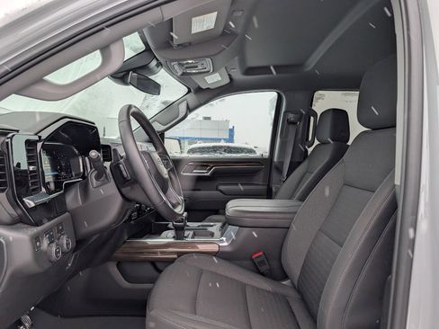 Certified 2024 Chevrolet Silverado 1500 LT Trail Boss w/ Convenience Package II image 8