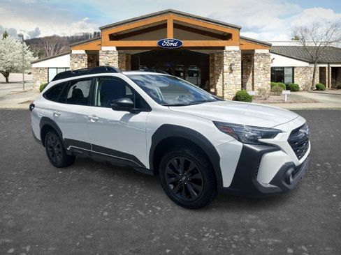 Used 2024 Subaru Outback Onyx Edition AWD/4WD image 3