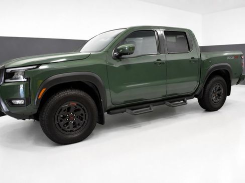 Certified 2025 Nissan Frontier PRO-4X w/ Pro Premium Package AWD/4WD image 2