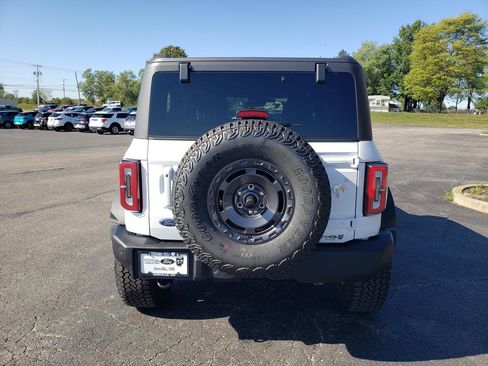 New 2025 Ford Bronco Outer Banks w/ Sasquatch Package image 4