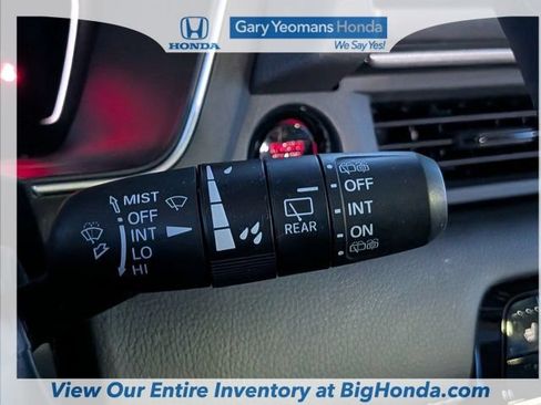 Used 2025 Honda Pilot Touring image 32