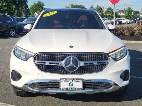 Used 2023 Mercedes-Benz GLC 300 4MATIC image 2