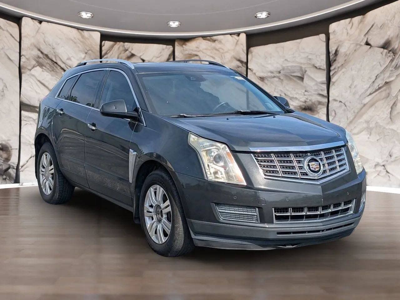 Used 2015 Cadillac SRX Luxury w/ Driver Awareness Package FWD image 16