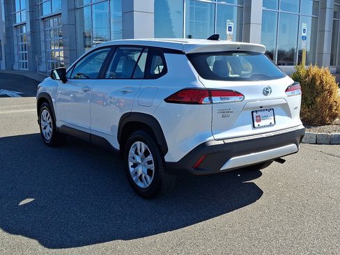 Certified 2023 Toyota Corolla Cross L image 4