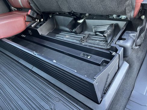 Used 2019 Ford F350 Platinum w/ Platinum Ultimate Package image 20