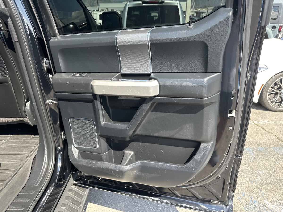 Used 2017 Ford F150 Lariat w/ Equipment Group 502A Luxury AWD/4WD image 18