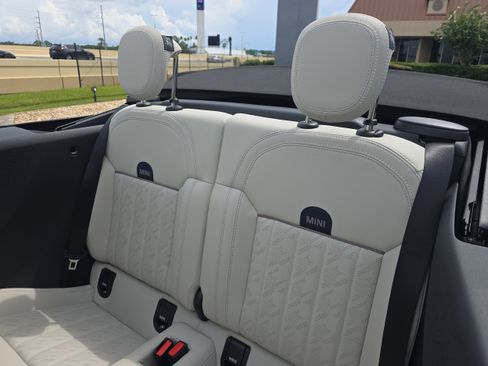 New 2026 MINI Cooper S image 8