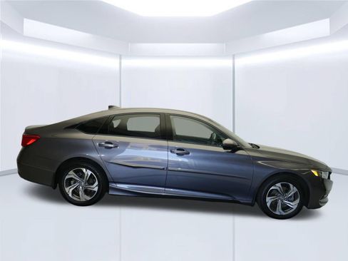 Used 2018 Honda Accord EX-L image 9