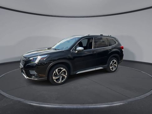 Certified 2023 Subaru Forester Touring AWD/4WD image 4