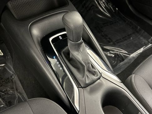 Used 2024 Toyota Corolla LE image 16