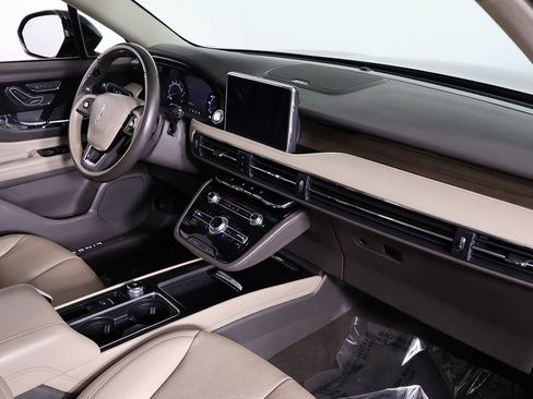Used 2020 Lincoln Corsair Reserve w/ Appearance Package AWD/4WD image 30
