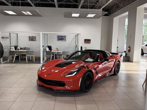 Used 2017 Chevrolet Corvette Grand Sport RWD image 1