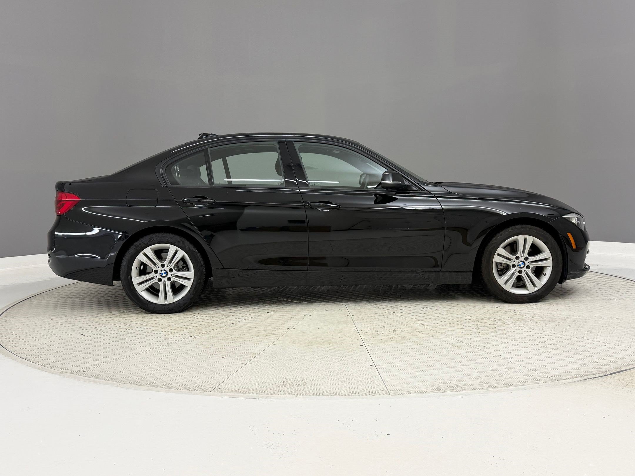 Used 2016 BMW 328i Sedan RWD image 8