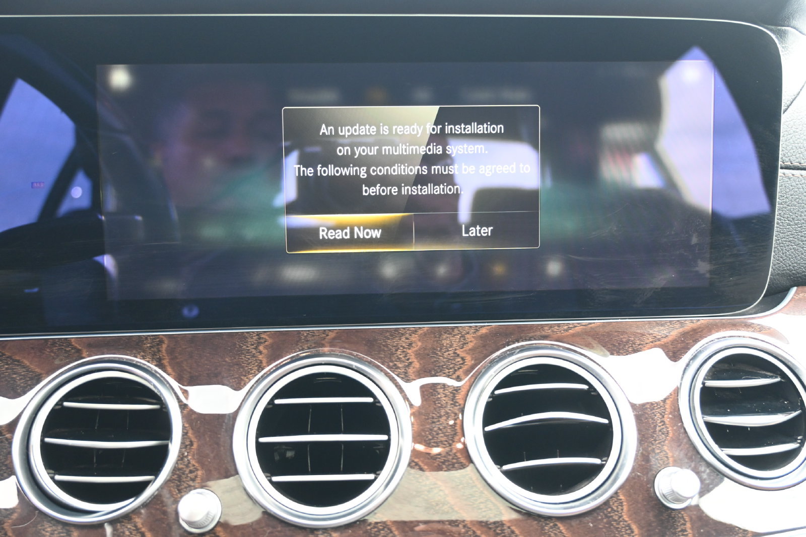 Used 2021 Mercedes-Benz E 350 Sedan image 17
