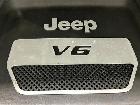 Used 2016 Jeep Wrangler Unlimited Rubicon w/ Dual Top Group image 31