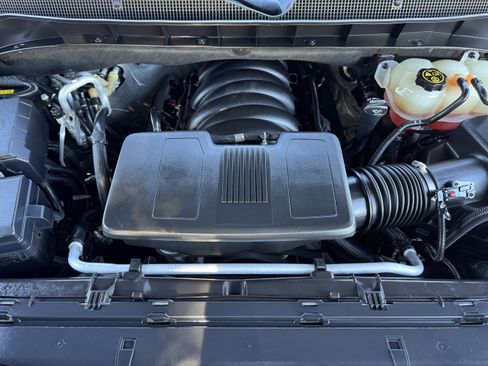 Certified 2022 Chevrolet Tahoe Z71 w/ Luxury Package image 25