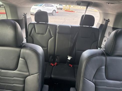 Used 2024 Kia Telluride SX Prestige w/ Towing Package image 18