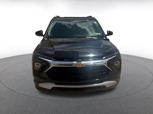 Used 2025 Chevrolet TrailBlazer LT FWD image 4