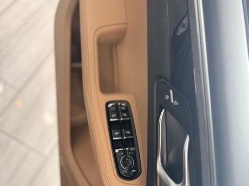 Used 2021 Porsche Macan image 9