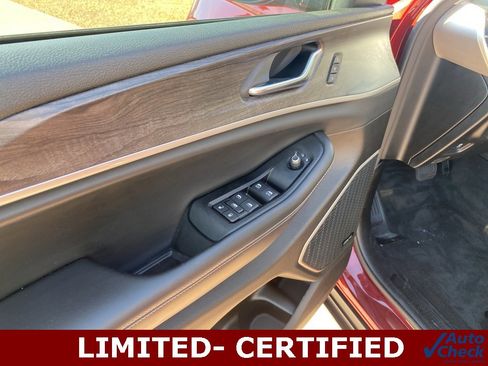 Used 2022 Jeep Grand Cherokee Limited image 23