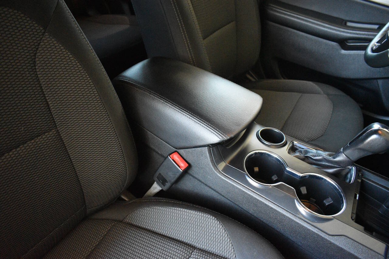 Used 2019 Ford Explorer XLT FWD image 27
