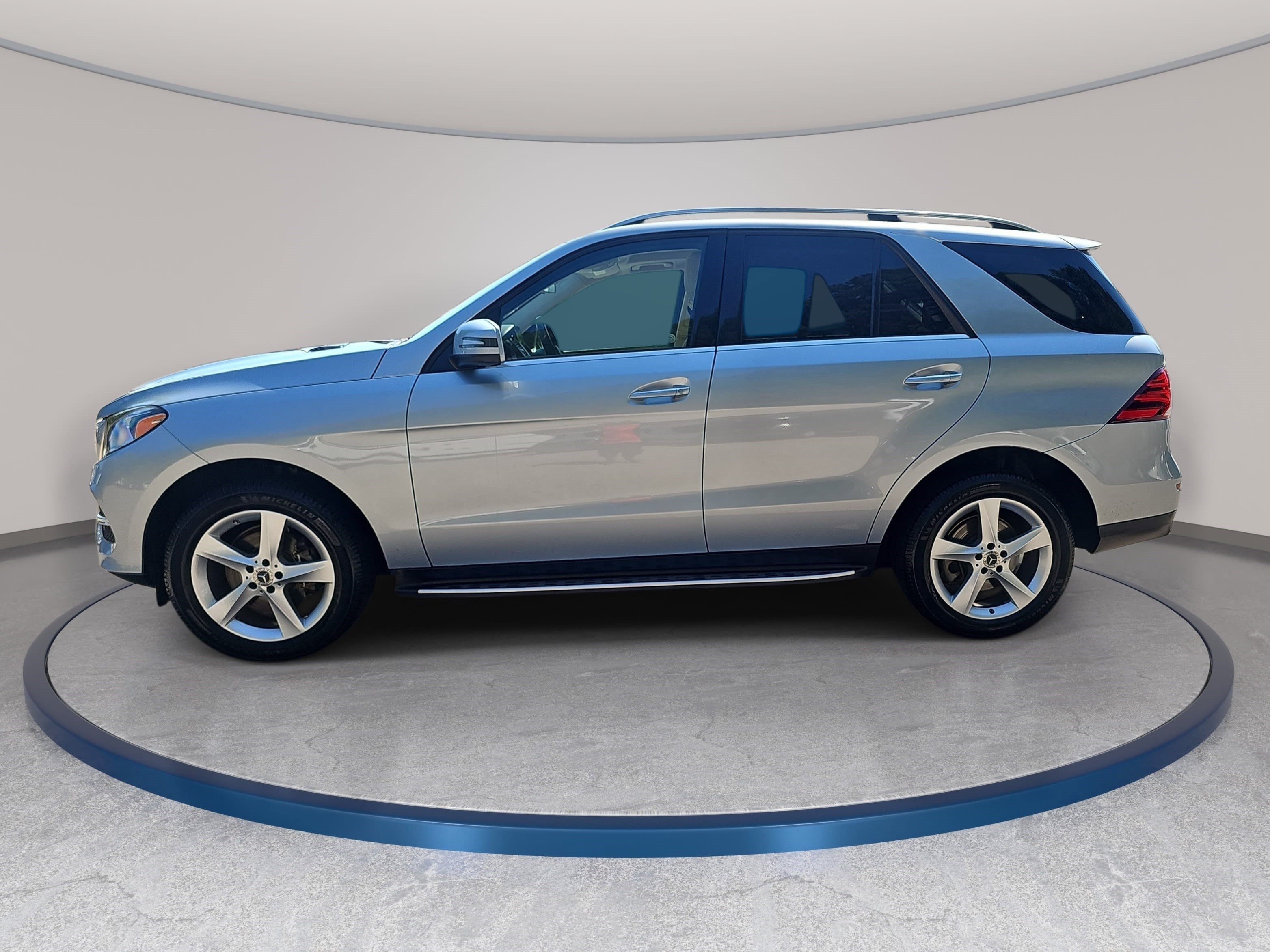 Used 2017 Mercedes-Benz GLE 350 image 8