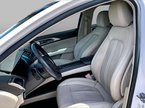 Used 2020 Lincoln MKZ Reserve w/ Luxury Package AWD/4WD image 8