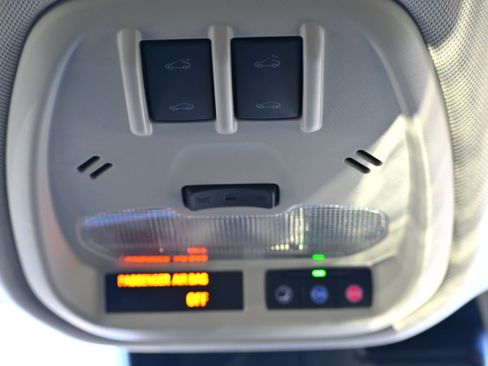 Used 2026 Chevrolet Trax ACTIV w/ Sunroof Package image 10