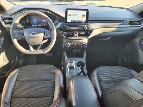 Used 2025 Ford Escape ST-Line w/ Equipment Group 301A image 14