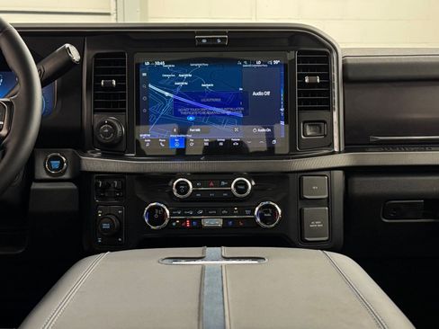 New 2026 Ford F250 Platinum w/ FX4 Off-Road Package image 24